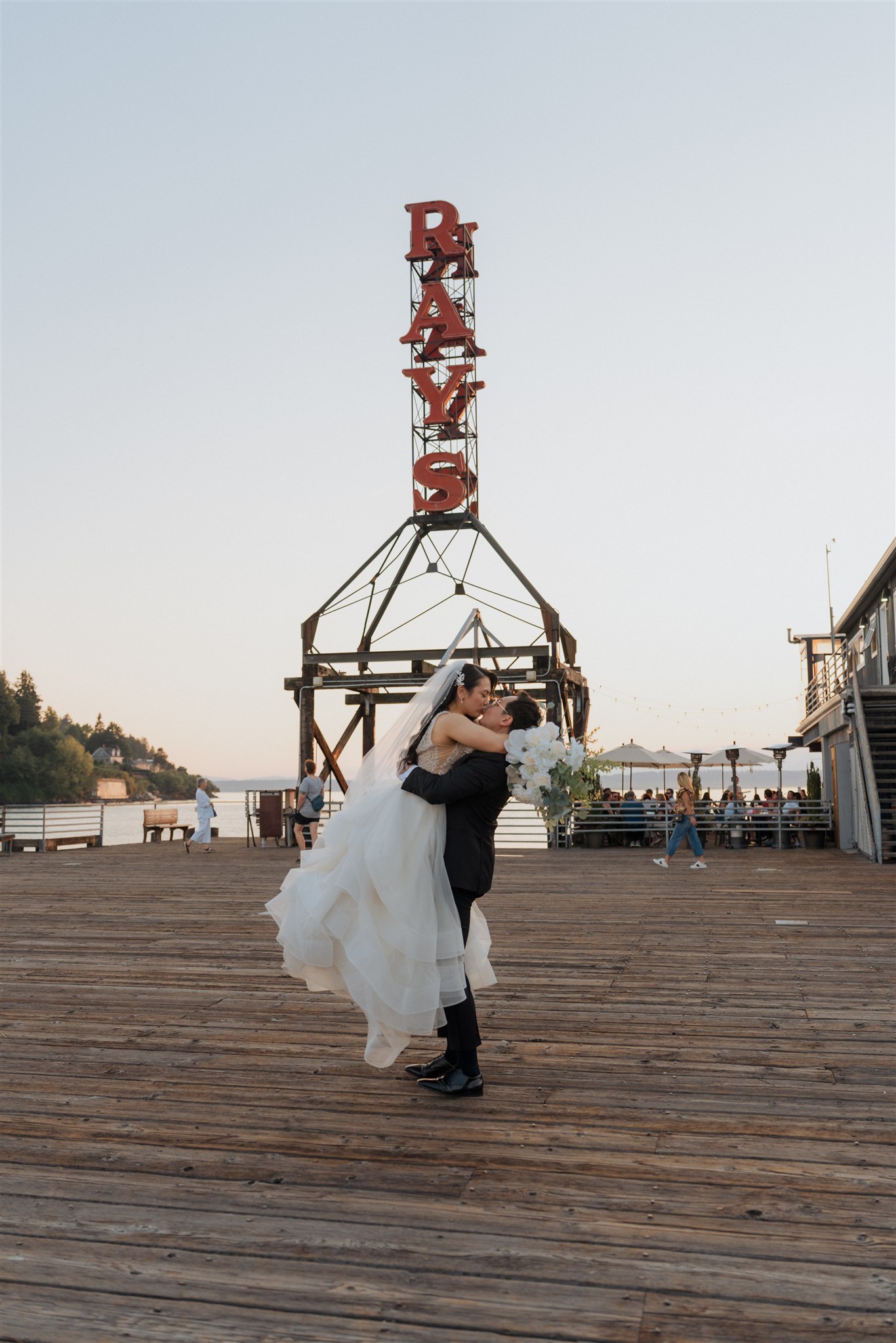 Wedding at Ray's Boathouse in Seattle, Washington; South Lake Union